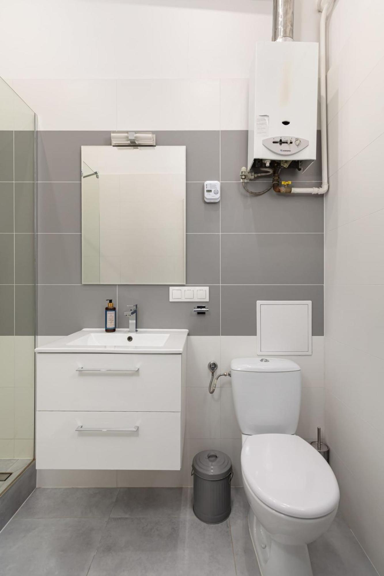 Stylish Apartment Swietojanska By Noclegi Renters Varsavia Esterno foto