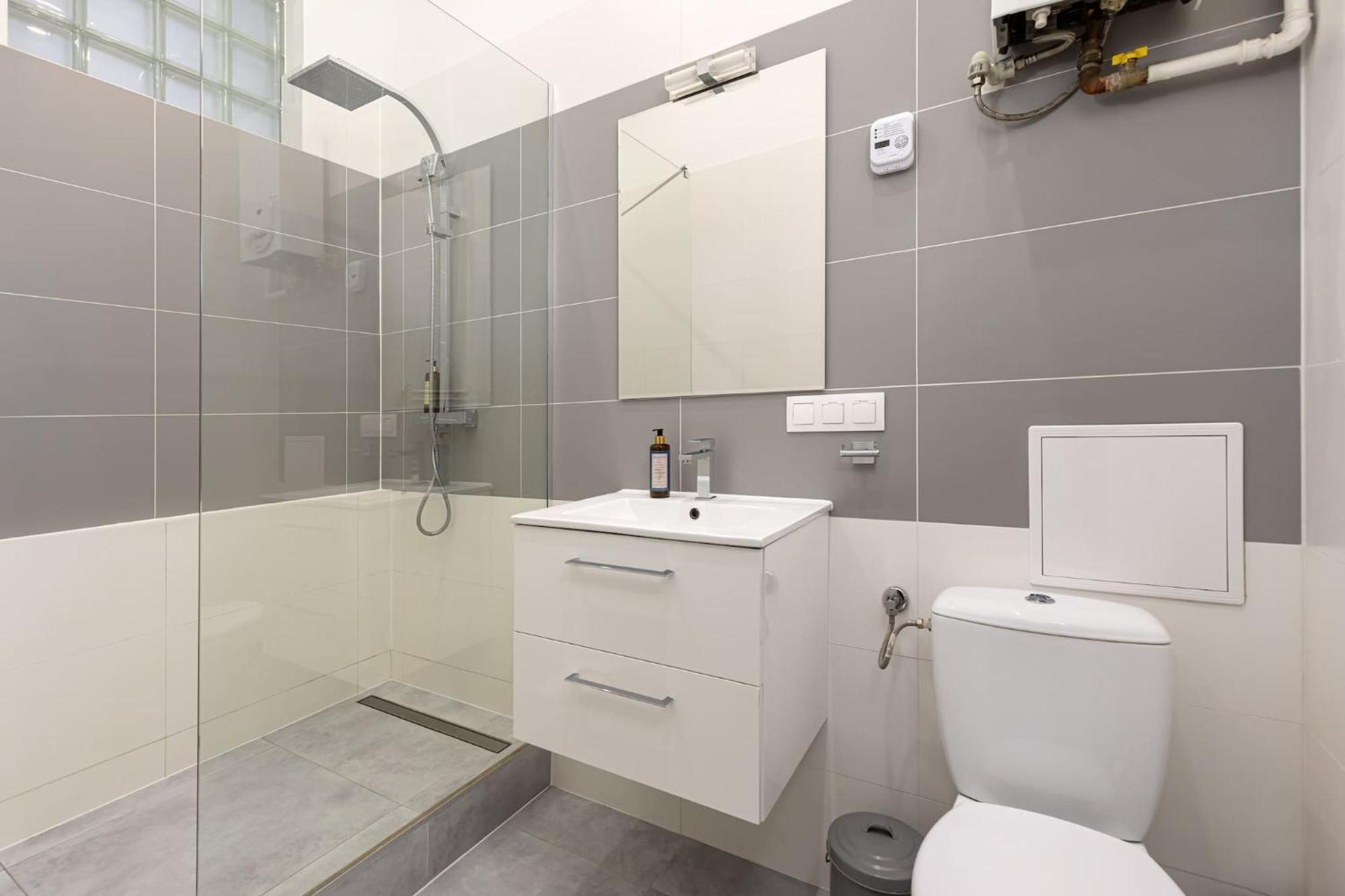 Stylish Apartment Swietojanska By Noclegi Renters Varsavia Esterno foto